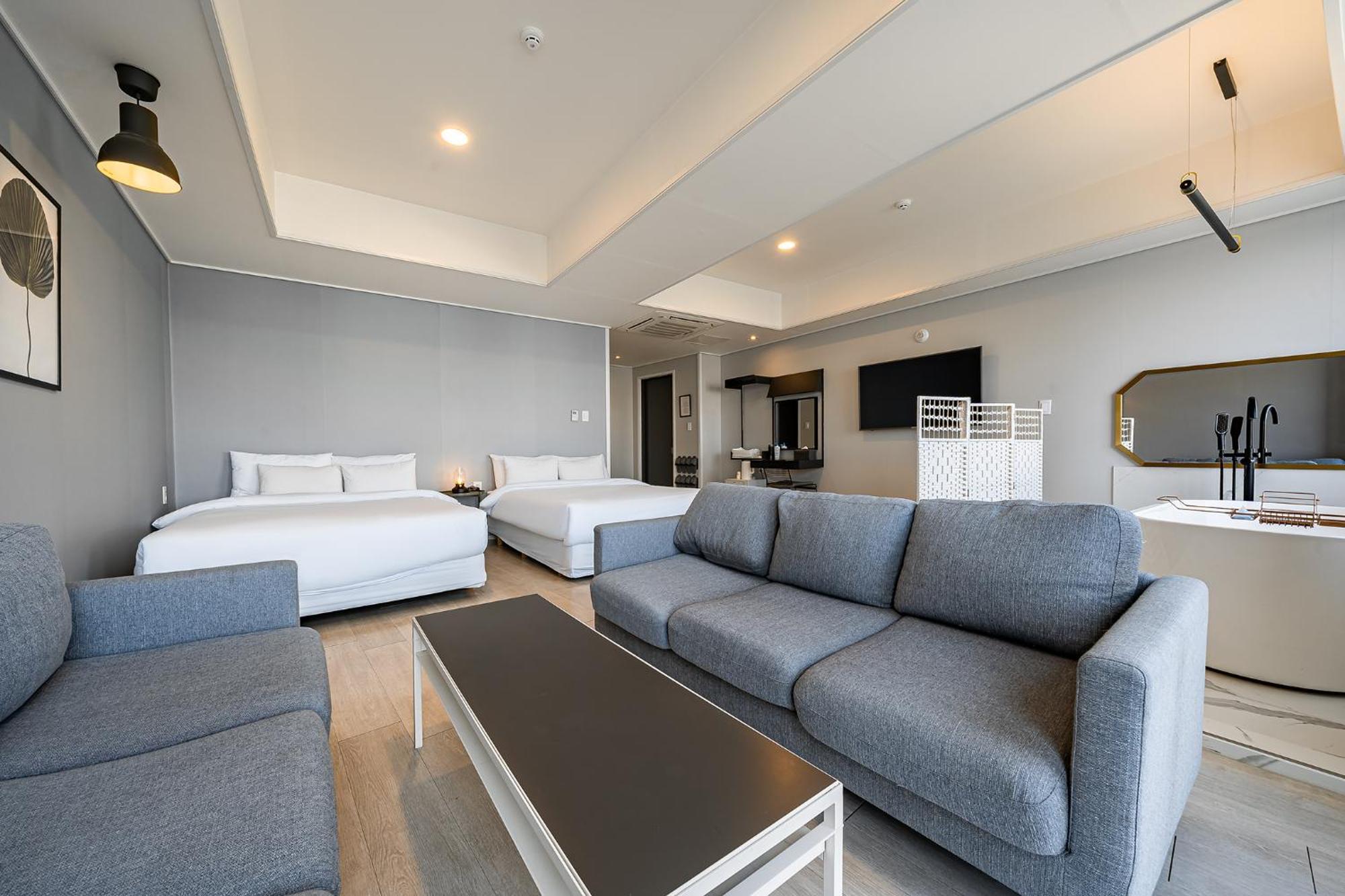 Stay Hostel ثوتْسو المظهر الخارجي الصورة